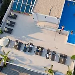 Nova Hotel 4*