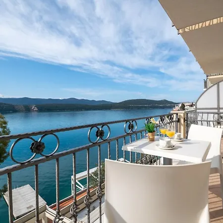 Nova Neum