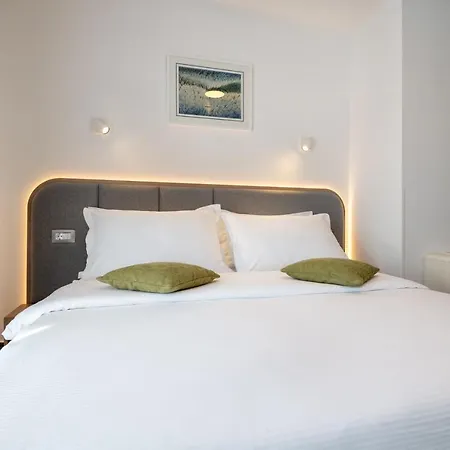 Hotel Nova 4*