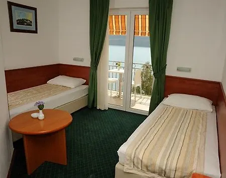 Nova Hotel 4*