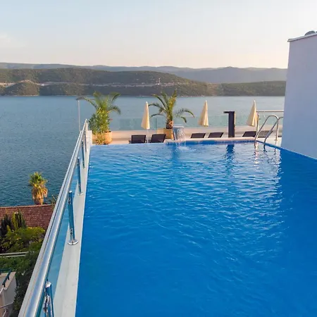 Hotel Nova 4*